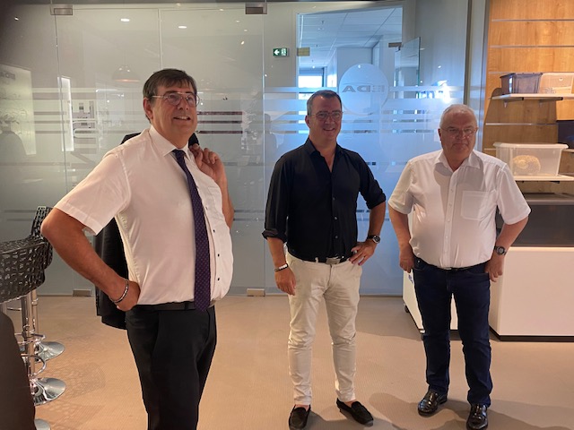 Besuch von Patrick Chaize, Senator des Departements Ain, und Michel Perraud, Bürgermeister von Oyonnax